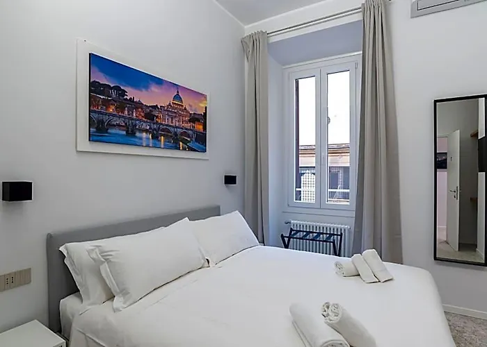 White And Otel Roma